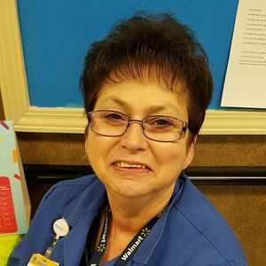 Meet your Posher, Connie